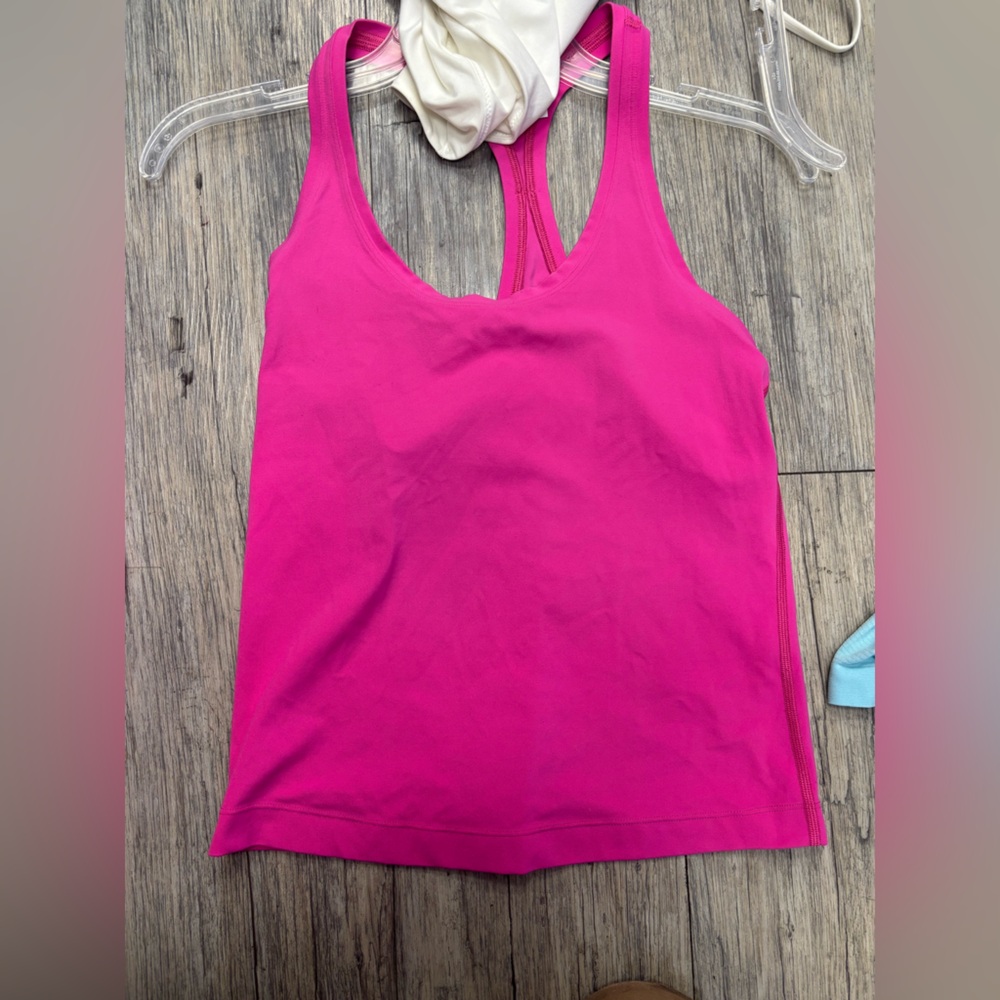 Lululemon tank